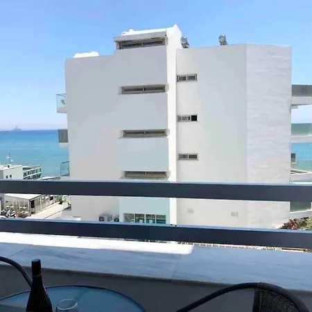 Apartmán Emma Sea View *