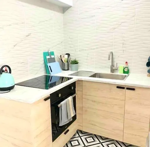 Emma Sea View ラルナカ